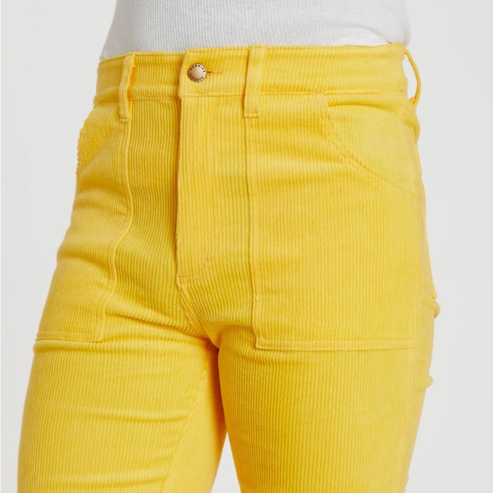 HAMMIES Bell Bottom Stretch Corduroy Size 32 in Yellow EUC 135 - Picture 3 of 8